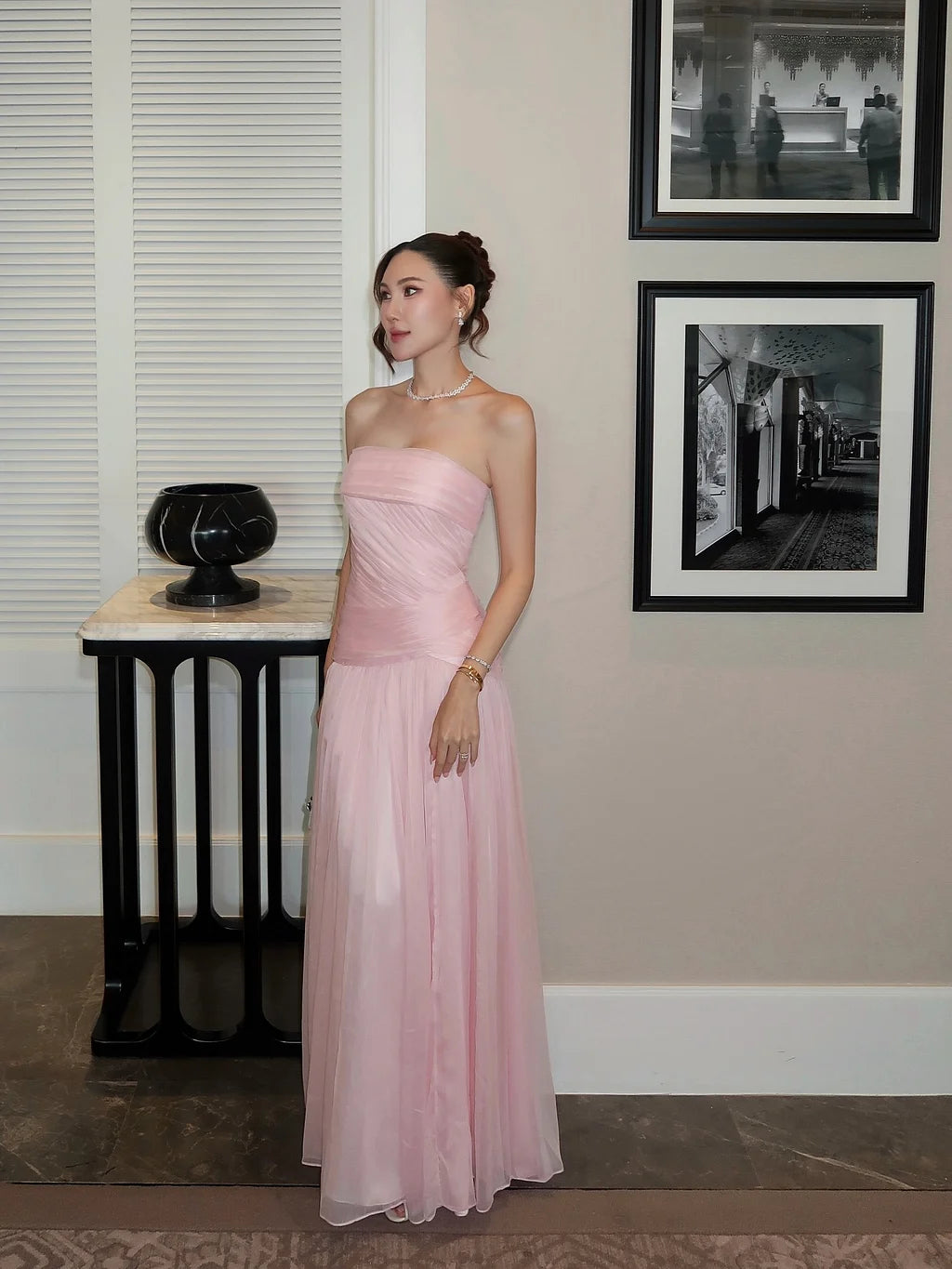 Elegant Strapless Draped Chiffon A-Line Maxi Prom Dress with Scarf