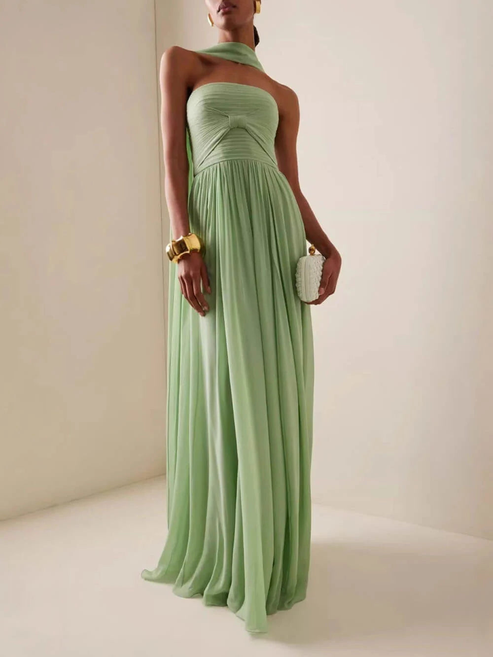 Elegant Strapless Halter Draped Chiffon Maxi Prom Dress With Open Back For Formal Evening Bridal
