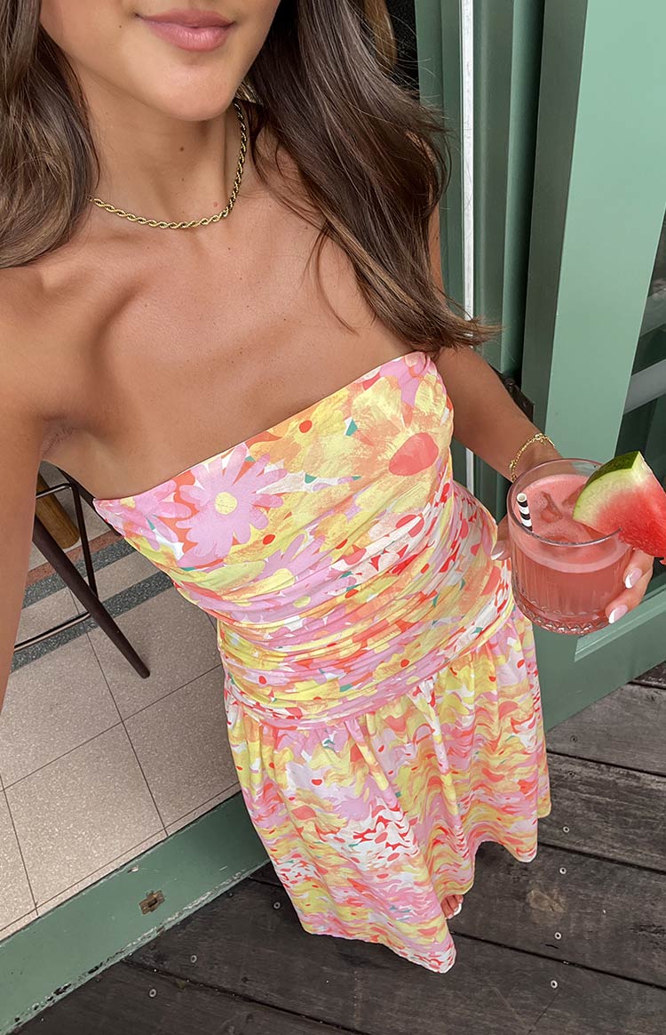 Elegant Strapless Ruched Waist Vibrant Floral Print Maxi Prom Dress For Formal Evening Wedding Guest Bridesmaid Cocktail Party Beach Vacation