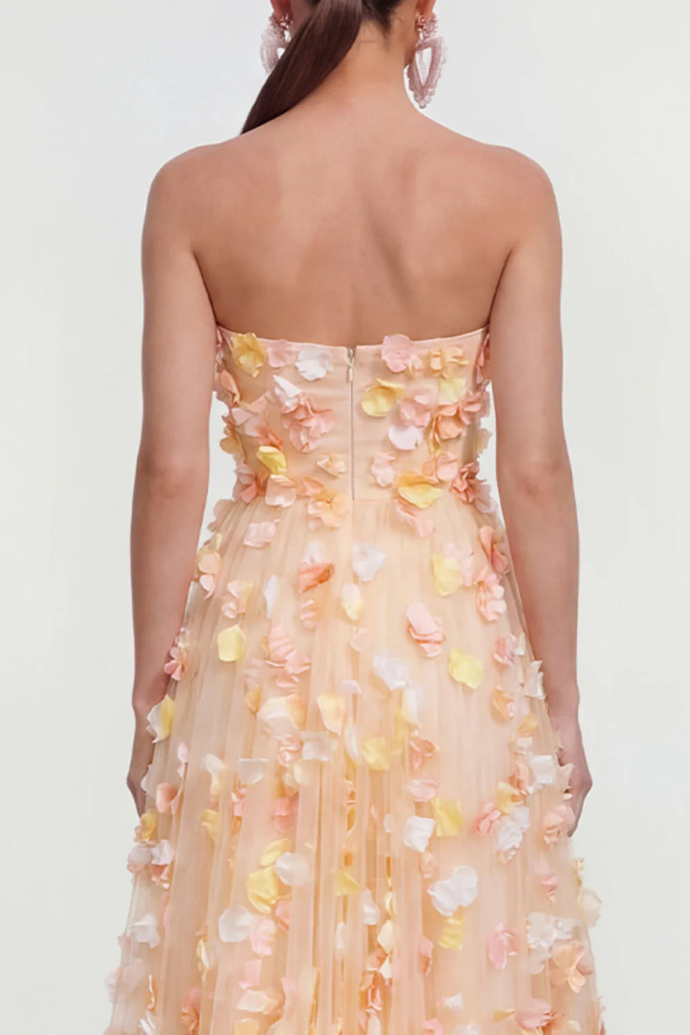 Elegant Strapless Sweetheart Neck 3D Floral Petal Embellished Tulle Pocketed A Line Midi Prom Dress