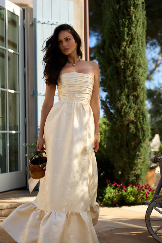 Elegant Strapless Sweetheart Neckline Open Back Lace Up Detail Jacquard Floral Pattern Ruched Bodice Ruffle Hem Satin A Line Maxi Dress For Formal Evening Wedding Guest Bridal Shower Garden Party
