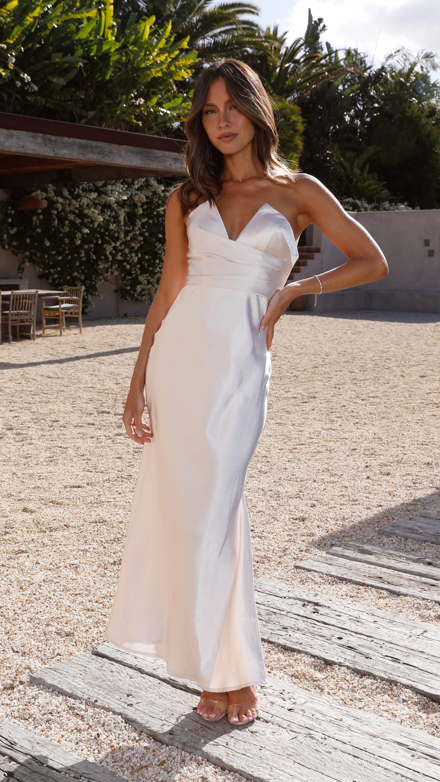 Elegant Strapless V-Neck Backless Satin Mermaid Maxi Prom Dress with Side Slit and Structured Waistband