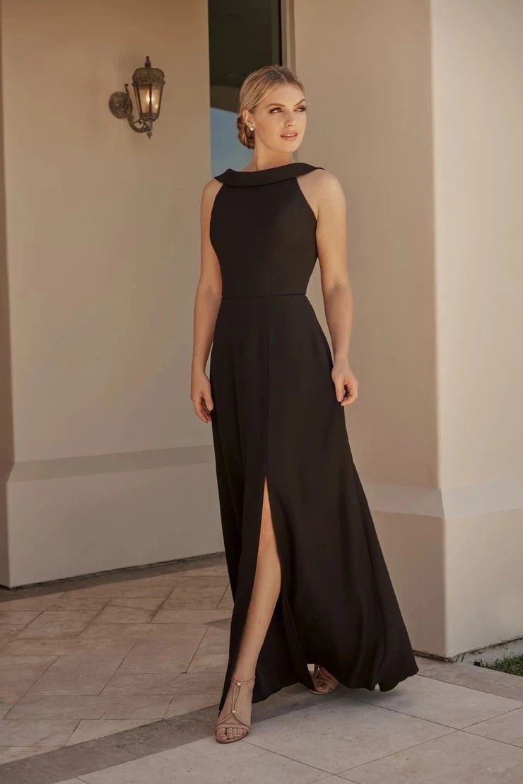 Elegant A-Line Boat Neck Sleeveless Sophisticated Black Floor-Length Prom Dress for Women