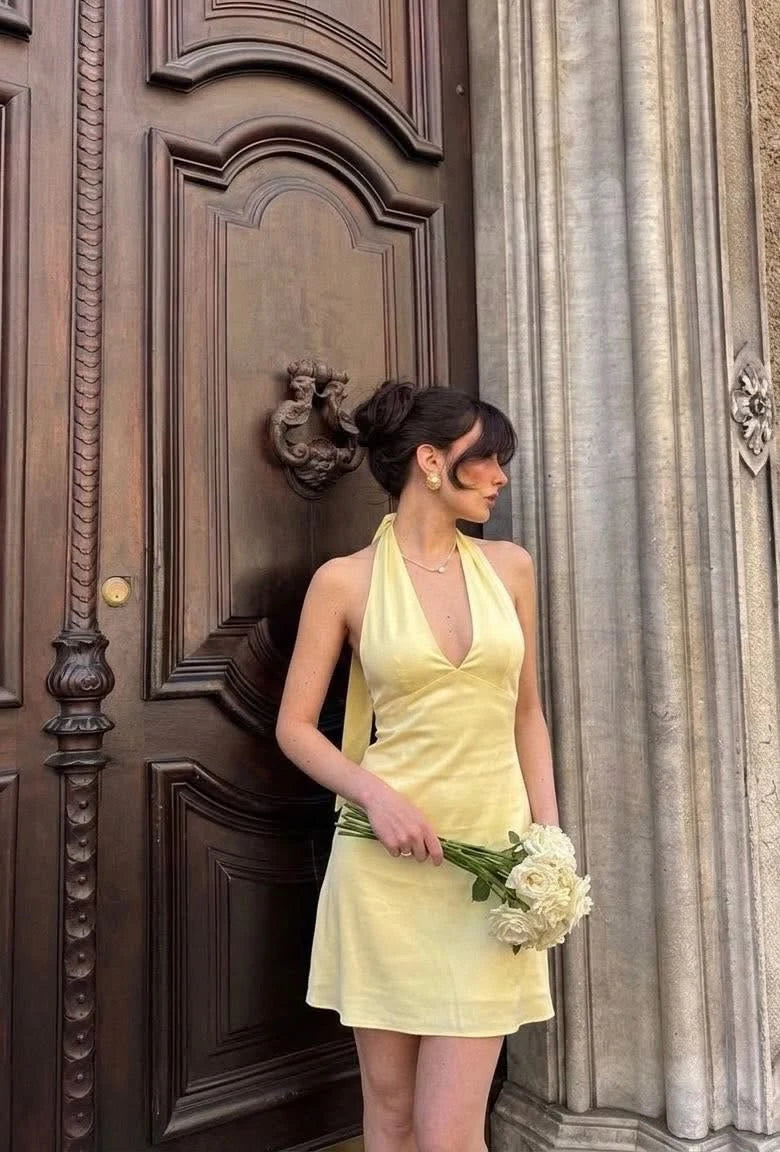 Elegant A-Line Halter Sleeveless Chic Pale Yellow Mini Homecoming Dress Women's