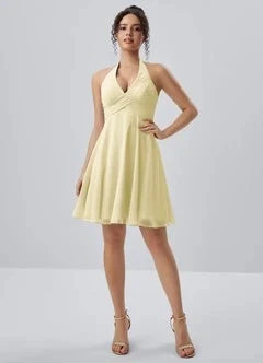 Elegant A-Line Halter V-Neck Sleeveless Pleated Pale Yellow Short Homecoming Dress