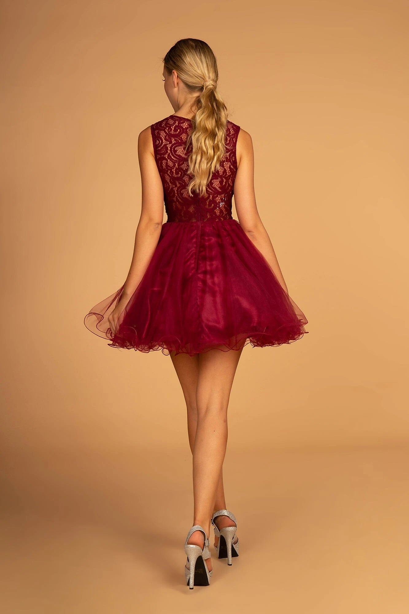 Elegant A-Line Jewel Neck Sleeveless Beaded Burgundy Short Homecoming Dress
