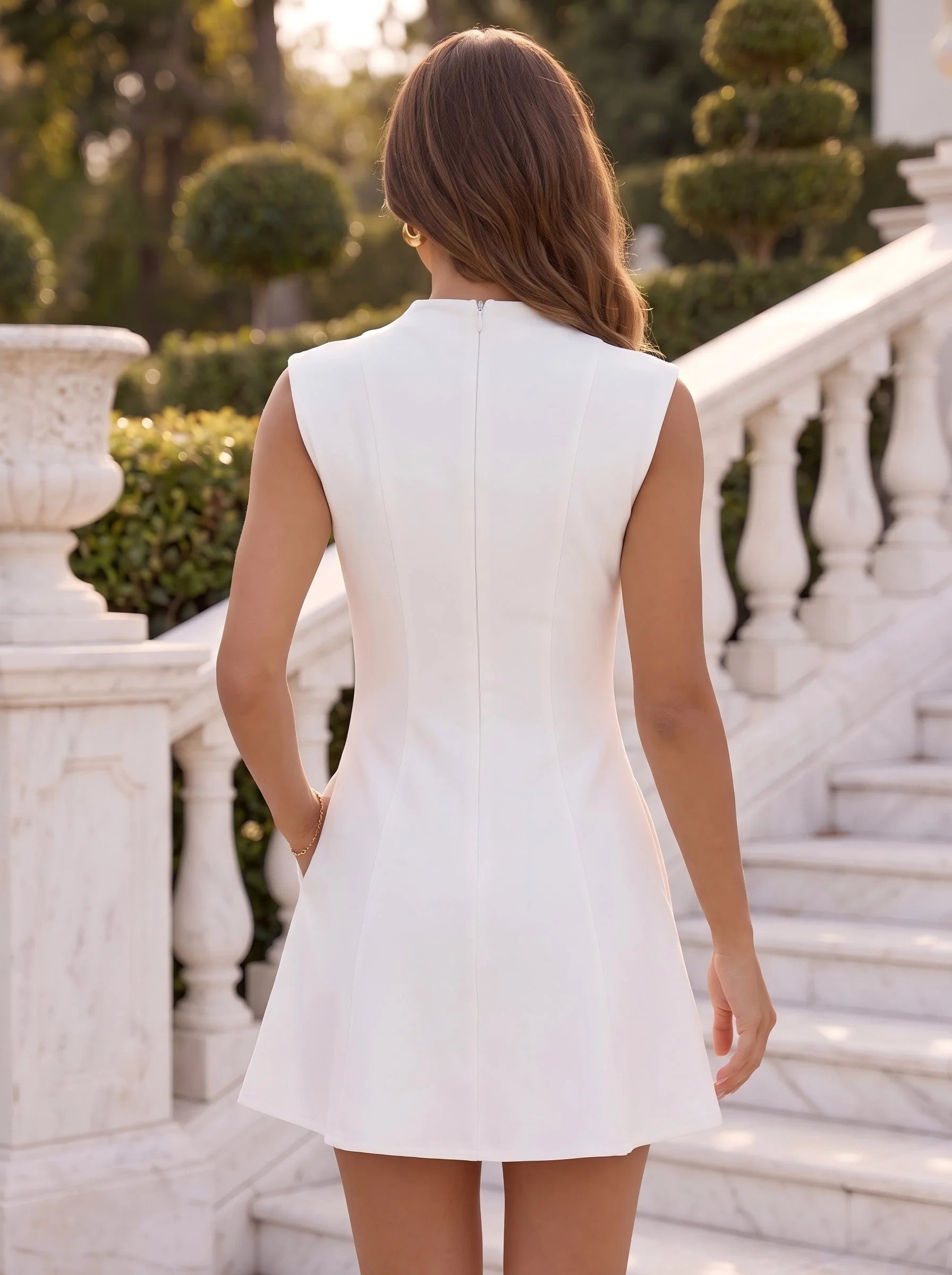 Elegant A-Line Mock Neck Sleeveless Modern Sophisticated White Short Homecoming Dresses