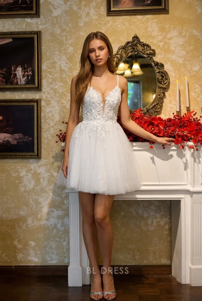 Elegant A-Line Plunging V-neck Sleeveless Floral Applique White Short Homecoming Dress for Women
