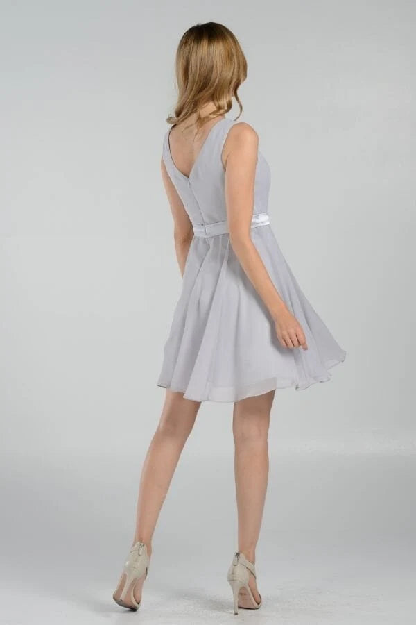 Elegant A-Line Round Neck Sleeveless Pleated Silver Short Homecoming Dress for Women