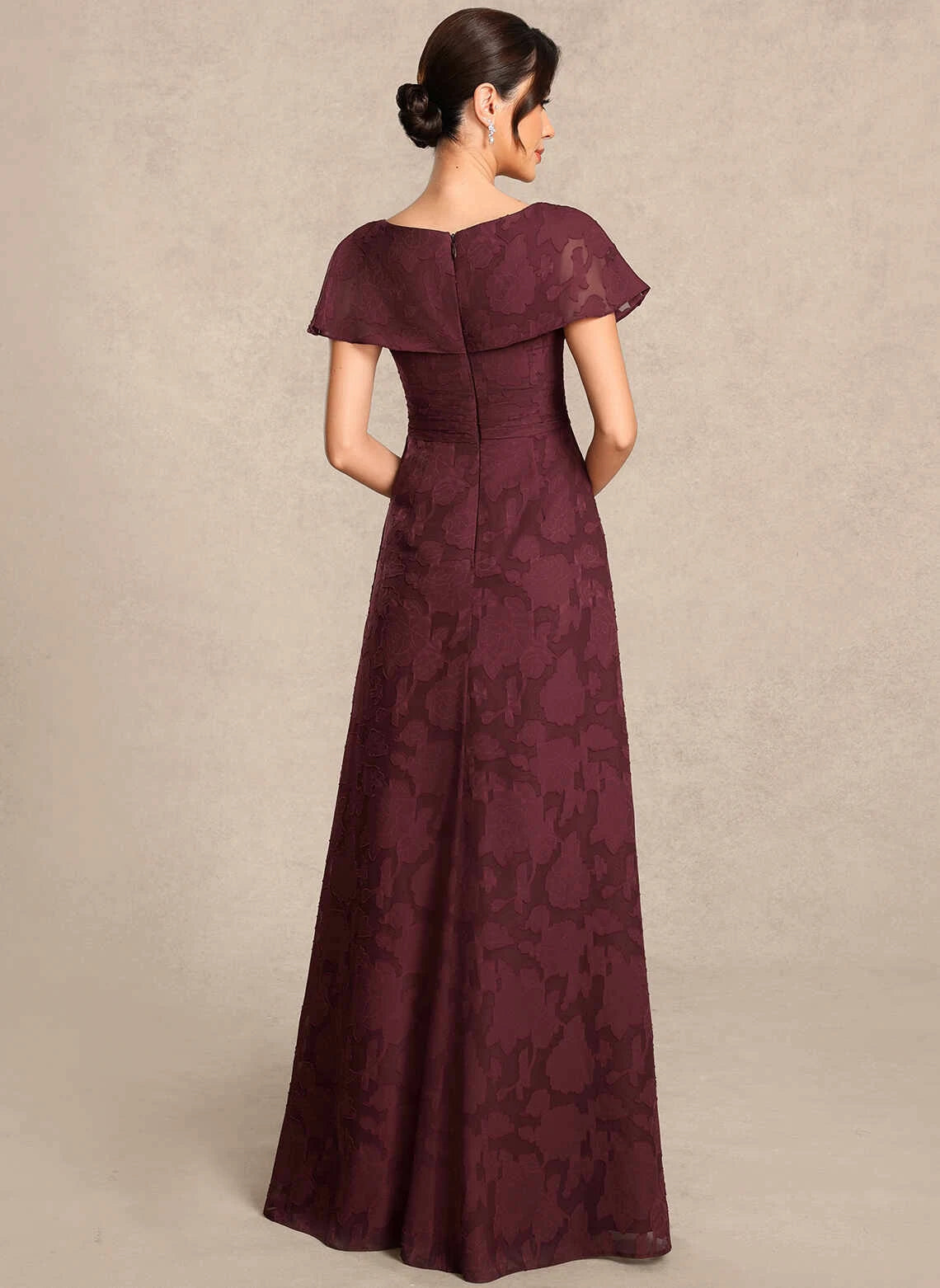 Elegant A-Line Scoop-Neck Short-Sleeve Pleated Beaded Burgundy Maxi Mother-of-the-Bride Dress Women Gown