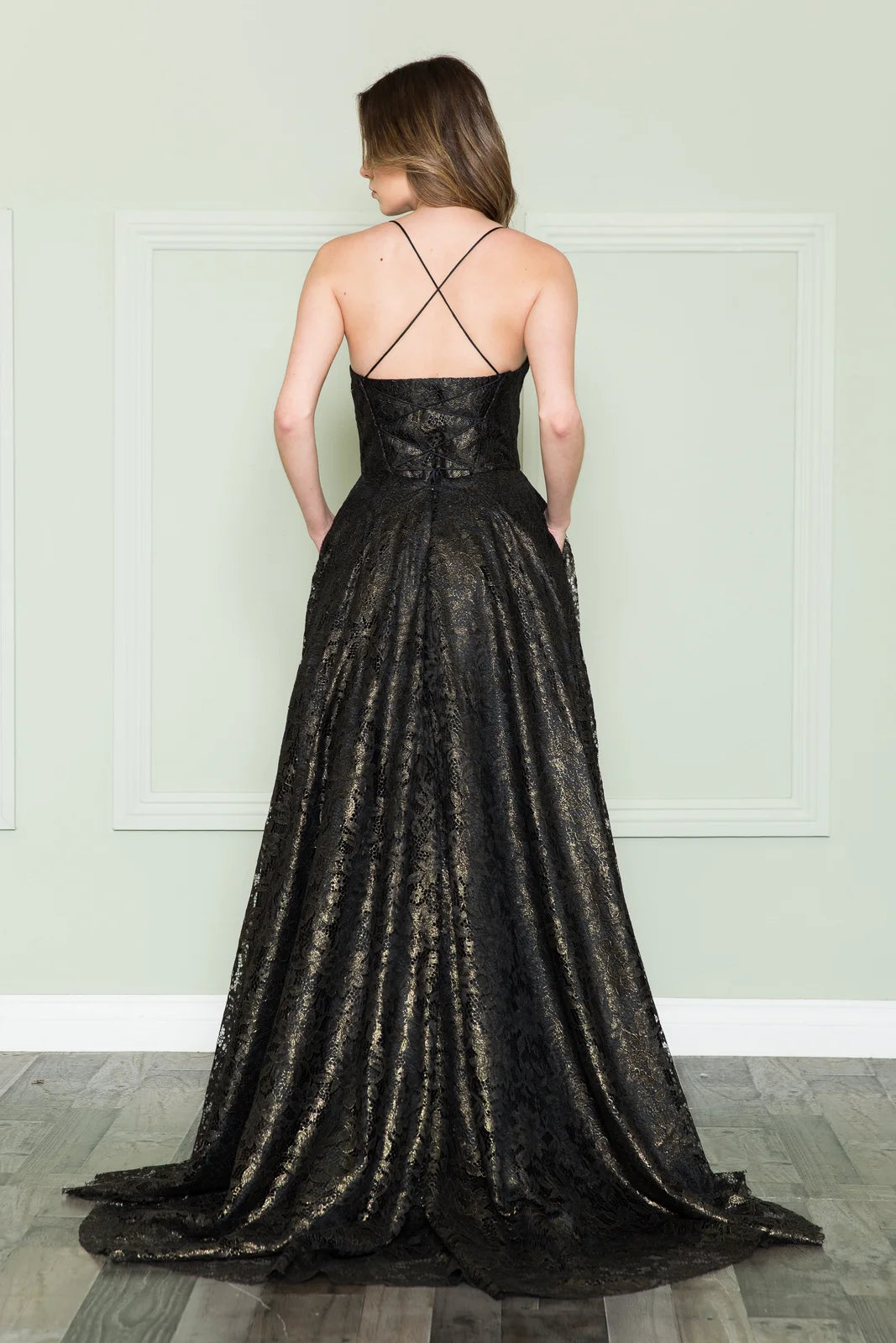 Elegant A-Line Spaghetti Strap Glitter Pocketed Black Gold Floor-Length Prom Gown