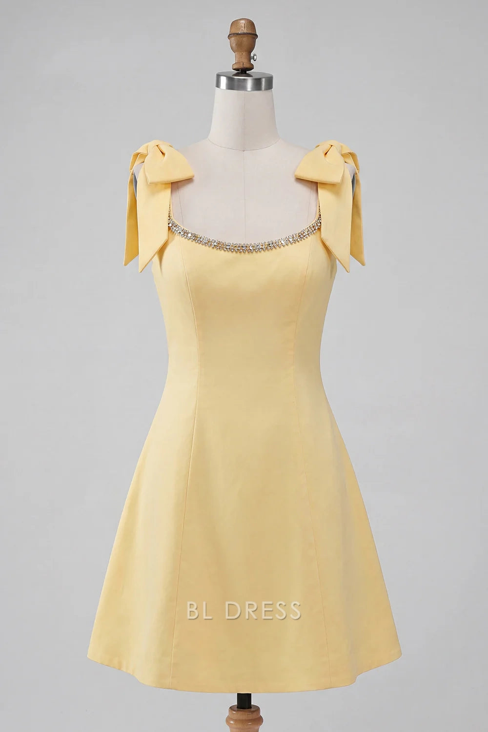 Elegant A-Line Square Neck Sleeveless Beaded Bow-Tie Light Yellow Mini Homecoming Women's Dress