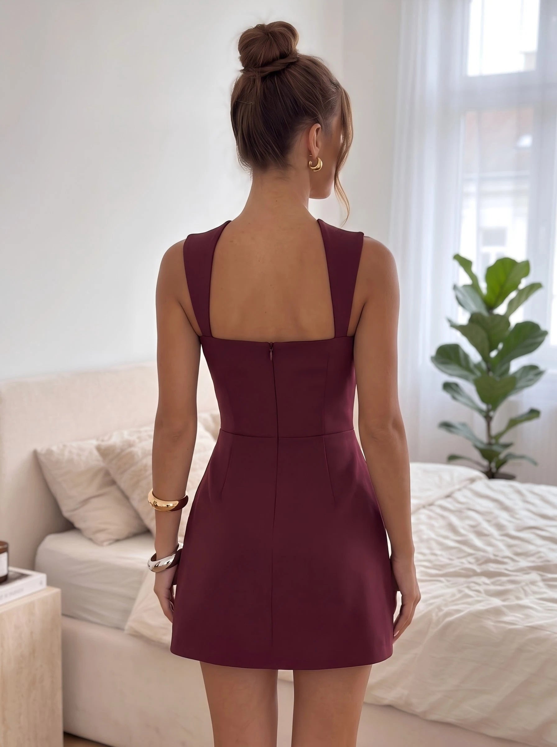 Elegant A-Line Square Neck Sleeveless Structured Burgundy Short Homecoming Dress For Women