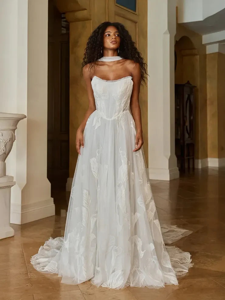 Elegant A-Line Strapless Floral Applique White Floor-Length Wedding Gown