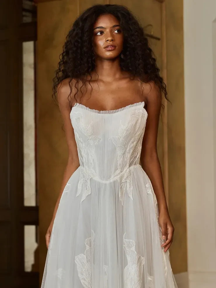Elegant A-Line Strapless Floral Applique White Floor-Length Wedding Gown