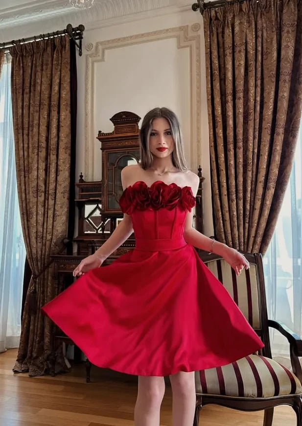 Elegant A-Line Strapless Floral Corset Red Short Homecoming Dress