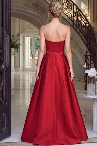 Elegant A-Line Strapless Sleeveless Bow Pleated Red Long Prom Dresses Women