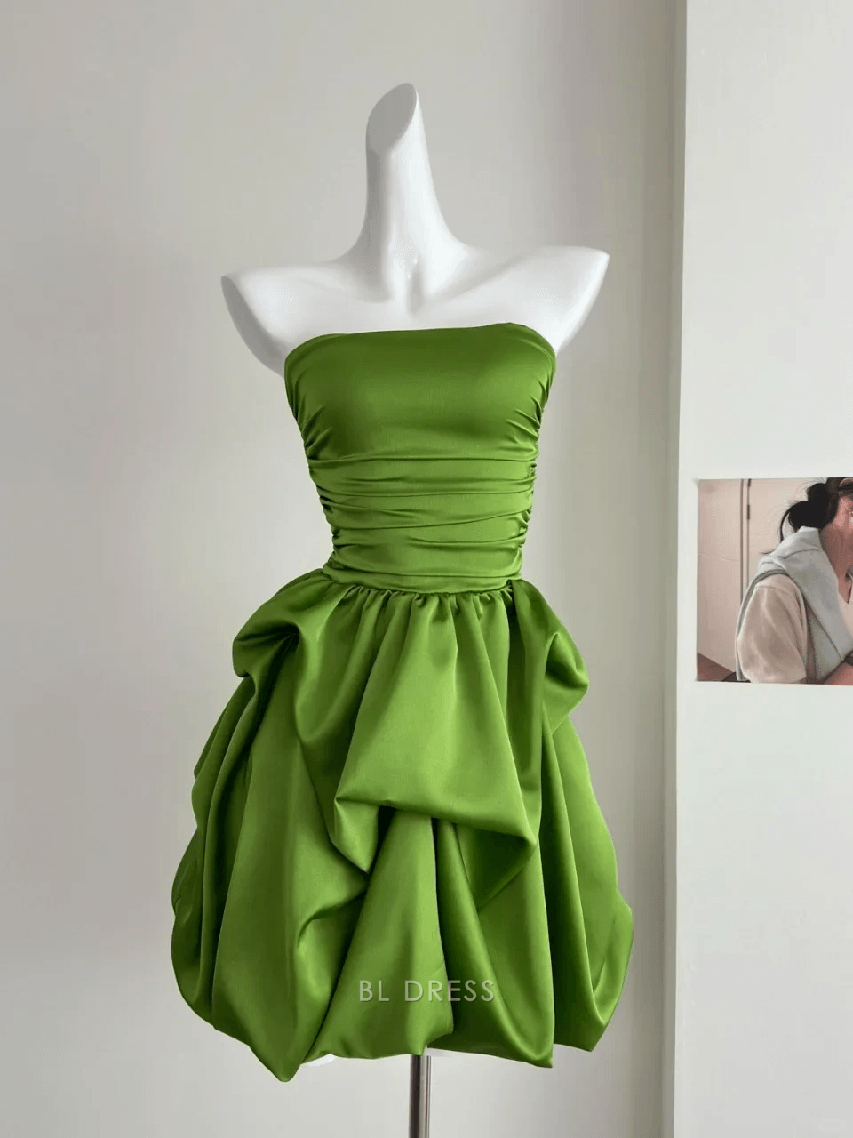 Elegant A-Line Strapless Sleeveless Ruched Voluminous Lime Green Short Homecoming Dress Women's