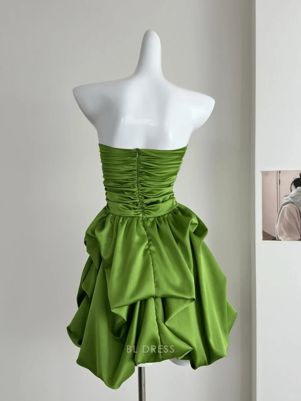 Elegant A-Line Strapless Sleeveless Ruched Voluminous Lime Green Short Homecoming Dress Women's