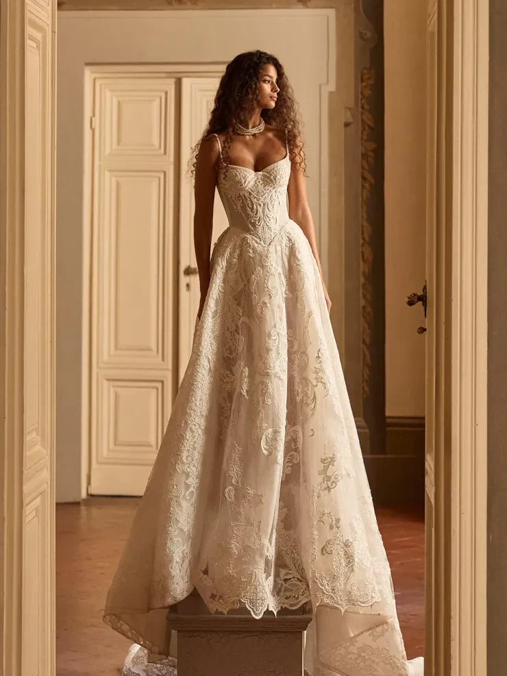 Elegant A-Line Sweetheart Corset Lace Ivory Floor-Length Bridal Wedding Gown
