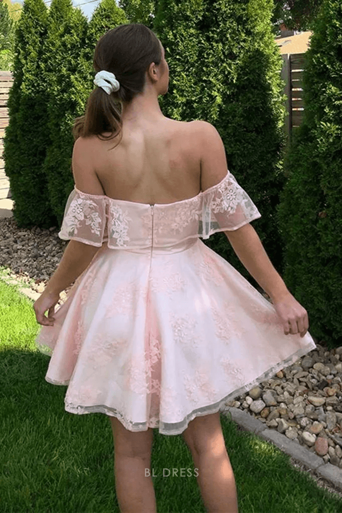 Elegant A-Line Sweetheart Off-Shoulder Ruffled Lace Blush Short Homecoming Dresses for Girls