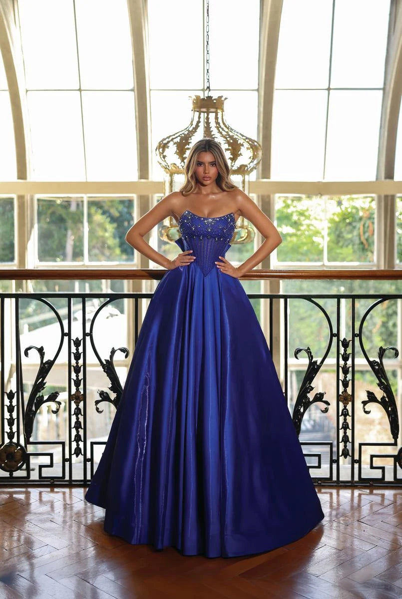Elegant A-Line Sweetheart Sleeveless Embellished Bow Back Royal Blue Prom Gown