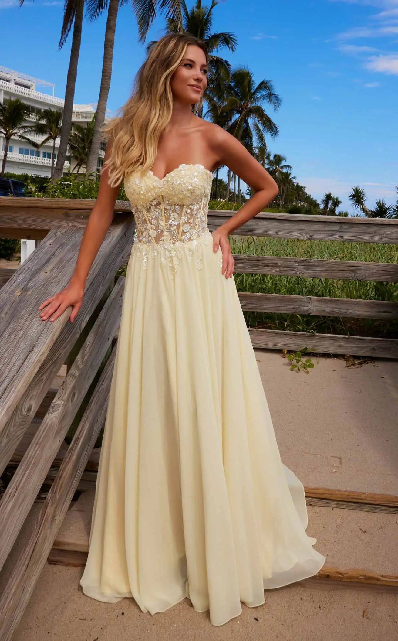 Elegant A-Line Sweetheart Sleeveless Embellished Pastel Yellow Floor-Length Prom Gown