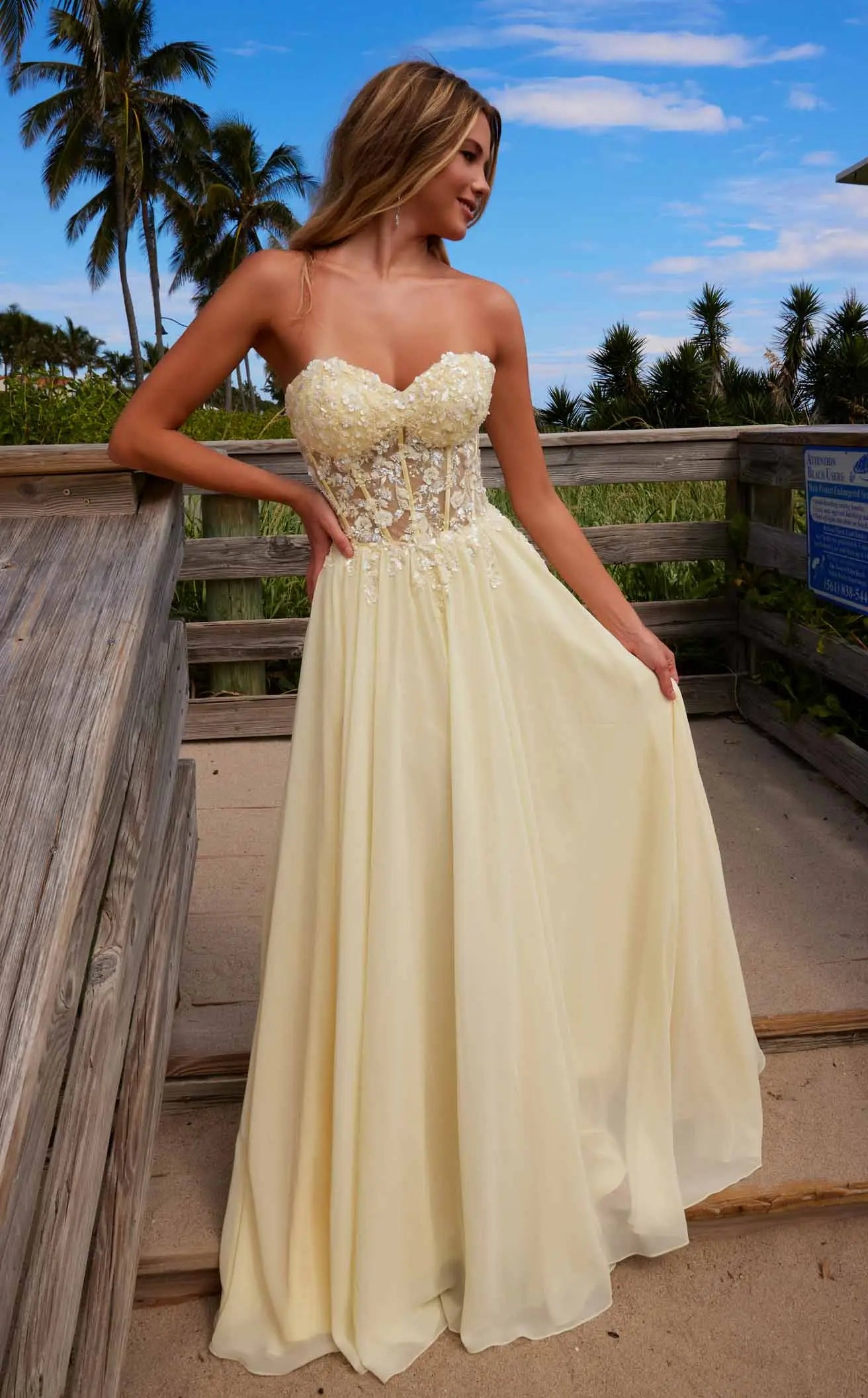 Elegant A-Line Sweetheart Sleeveless Embellished Pastel Yellow Floor-Length Prom Gown