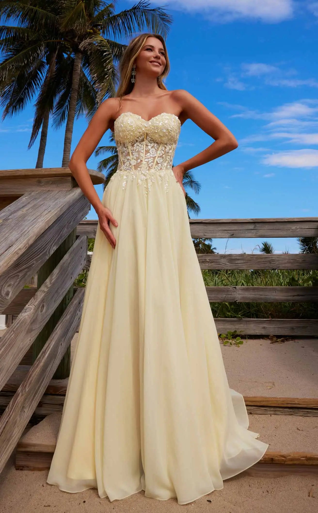Elegant A-Line Sweetheart Sleeveless Embellished Pastel Yellow Floor-Length Prom Gown