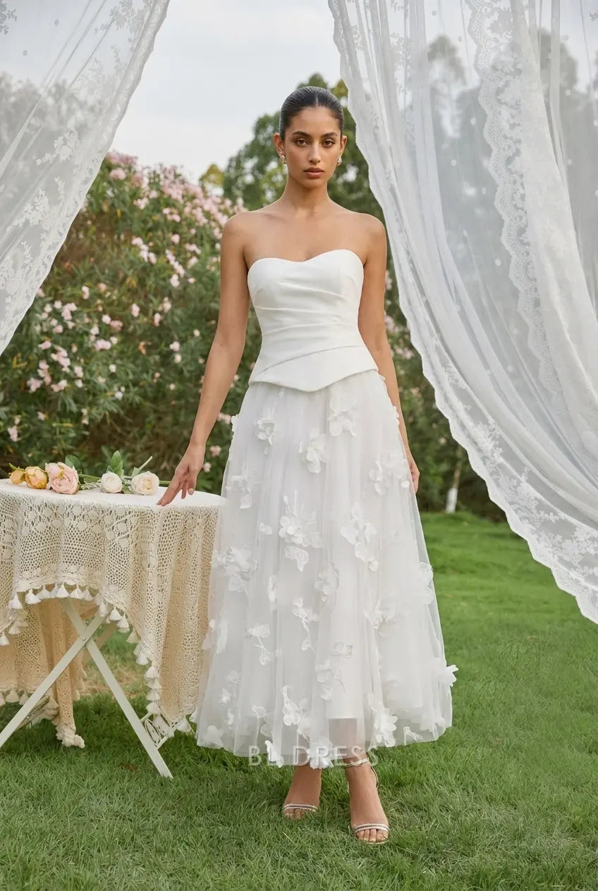 Elegant A-Line Sweetheart Sleeveless Floral Applique White Midi Prom Dress Women's Gown