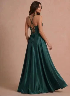 Elegant A-Line Sweetheart Sleeveless Flowy Dark Green Long Prom Gown