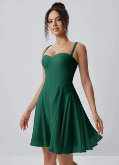 Elegant A-Line Sweetheart Sleeveless Ruched Dark Green Short Homecoming Dress