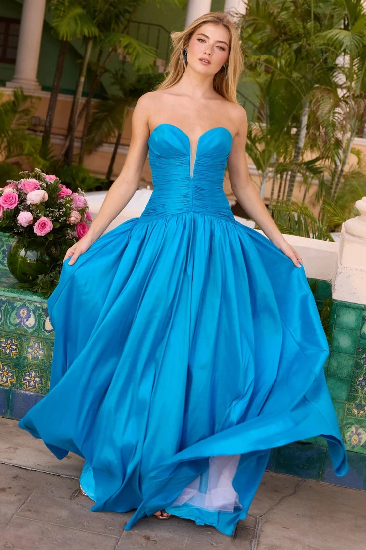 Elegant A-Line Sweetheart Sleeveless Ruched Draped Blue Long Prom Dresses Women