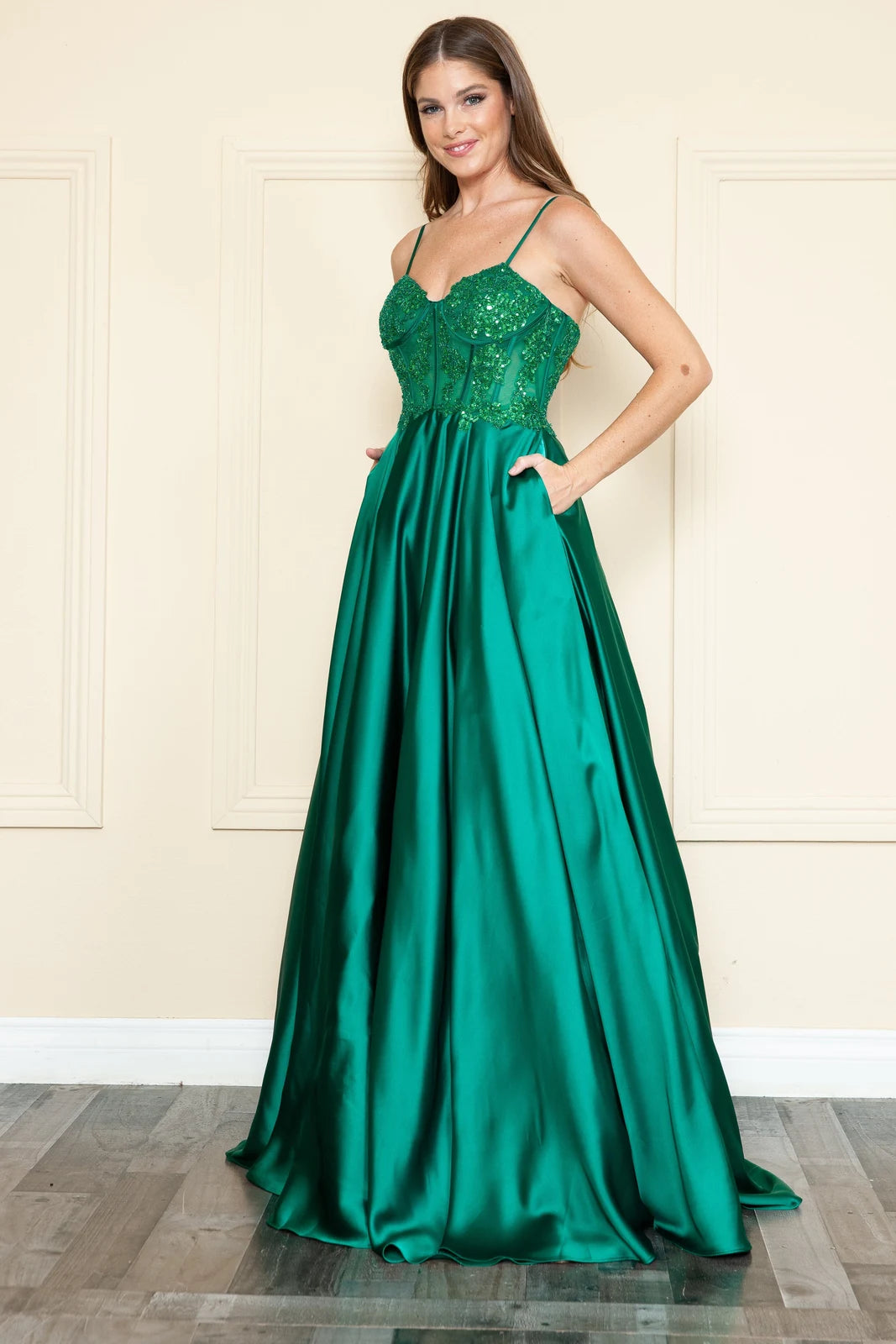 Elegant A-Line Sweetheart Sleeveless Sequin Lace-Up Emerald Green Floor-Length Prom Dress
