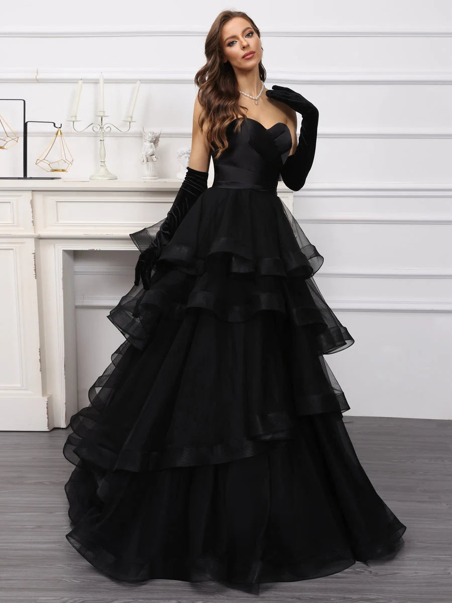 Elegant A-Line Sweetheart Tiered Ruffled Black Floor-Length Prom Dress