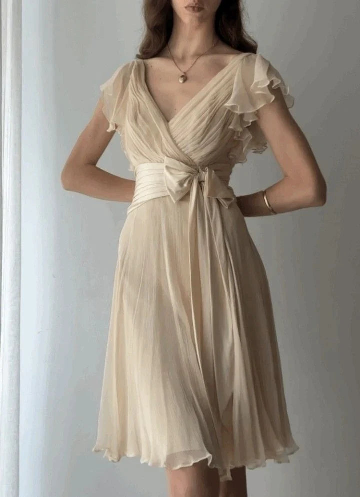 Elegant A-Line V-Neck Flutter Sleeve Romantic Champagne Knee-Length Homecoming Dresses for Women