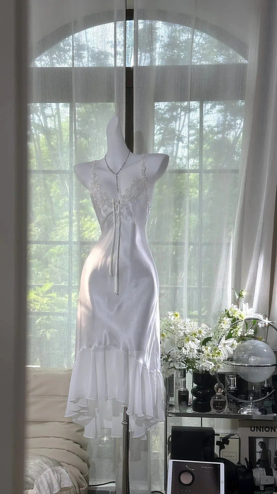 Elegant A-Line V-Neck Sleeveless Lace Ruffled White Midi Homecoming Dress Women's