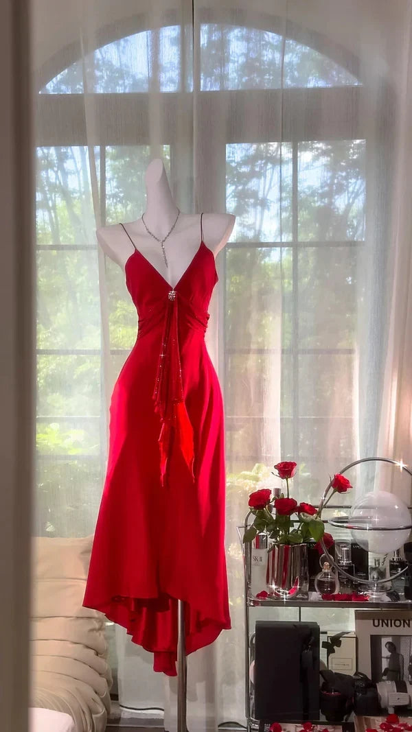 Elegant A-Line V-Neck Sleeveless Ruched Red High-Low Homecoming Dress Women's Gown