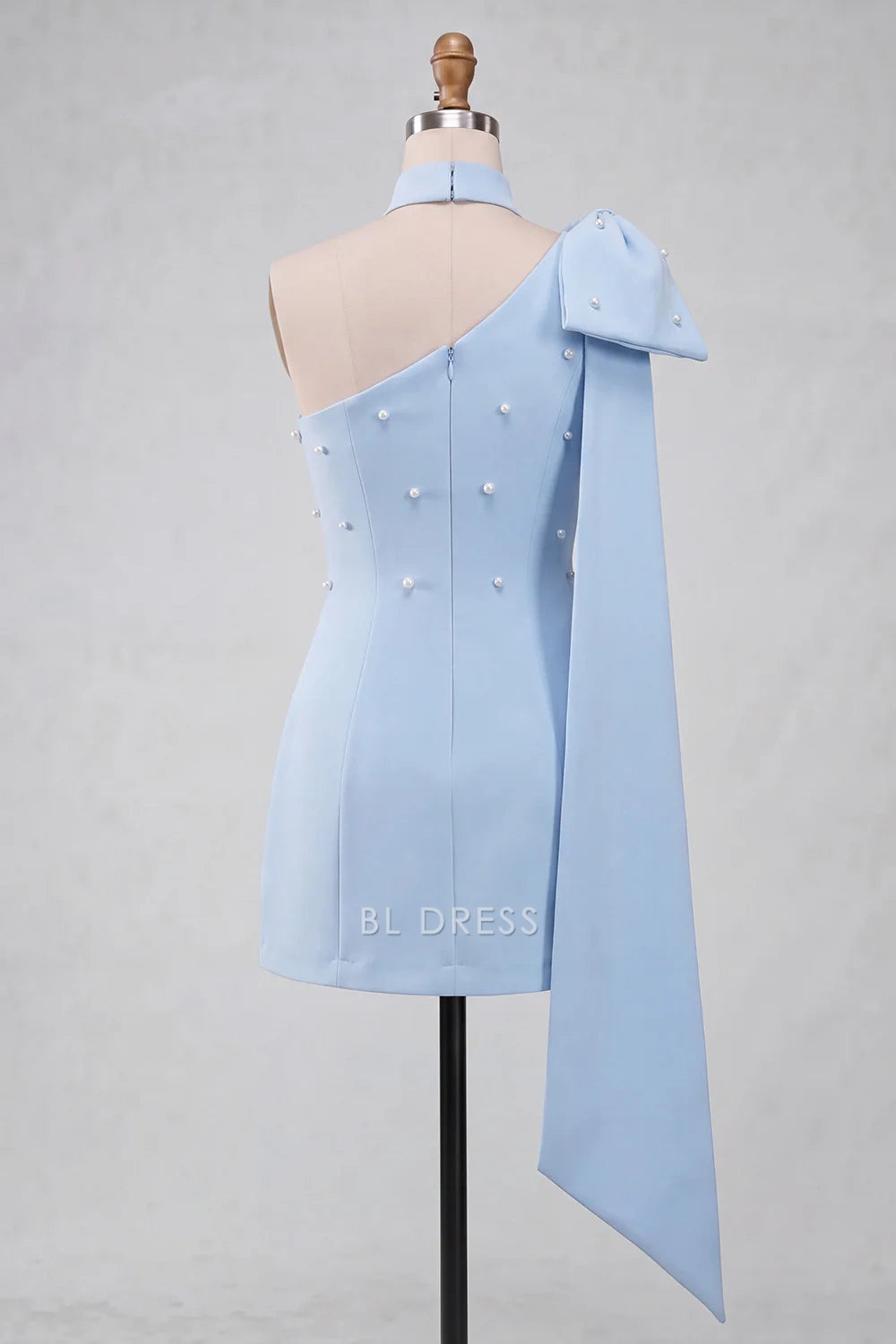 Elegant Bodycon One-Shoulder Bow Pearl Light Blue Mini Homecoming Dress