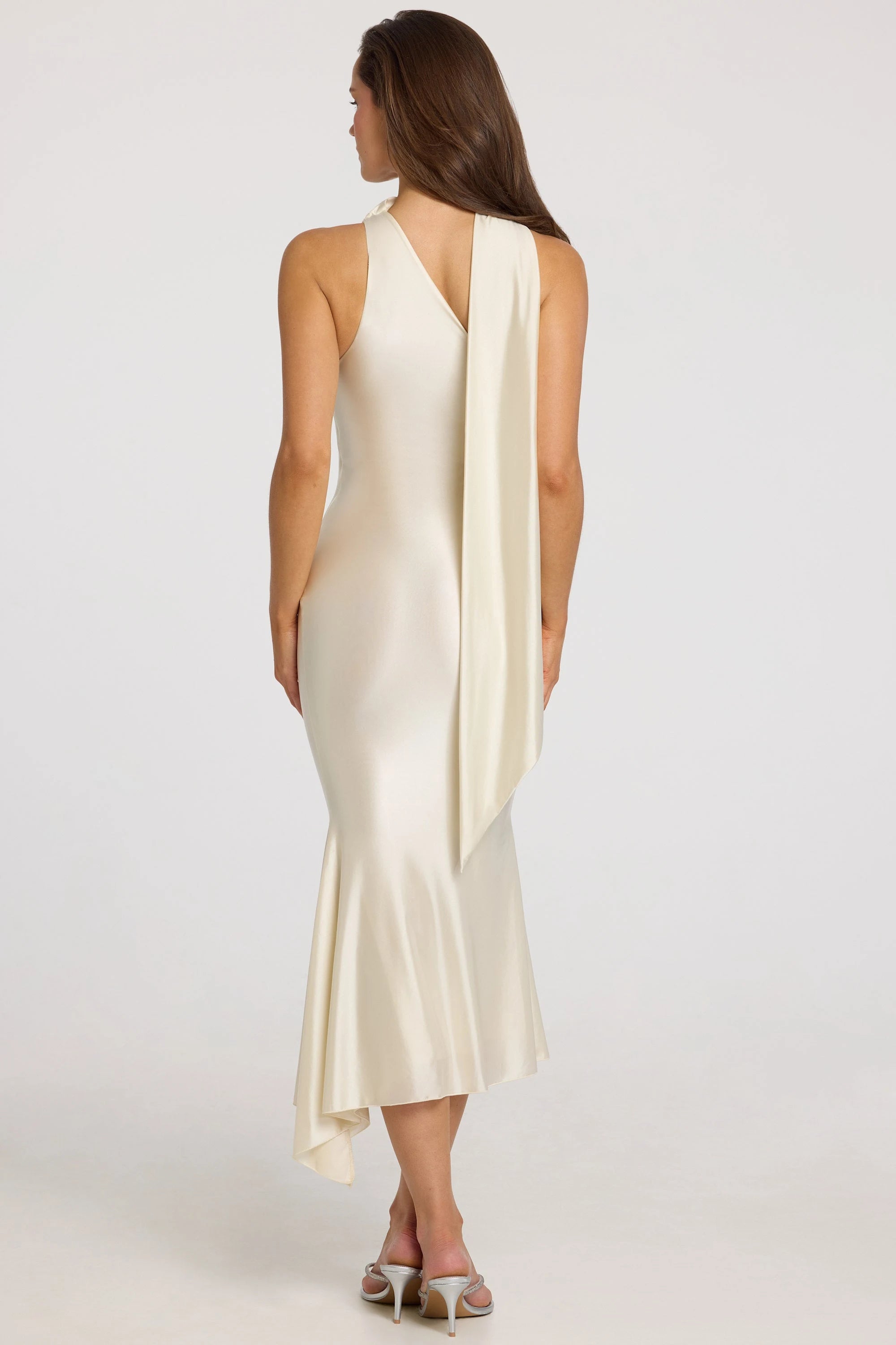 Elegant Bodycon One-Shoulder Sleeveless Draped Glamorous Champagne Midi Prom Dresses Women Formal