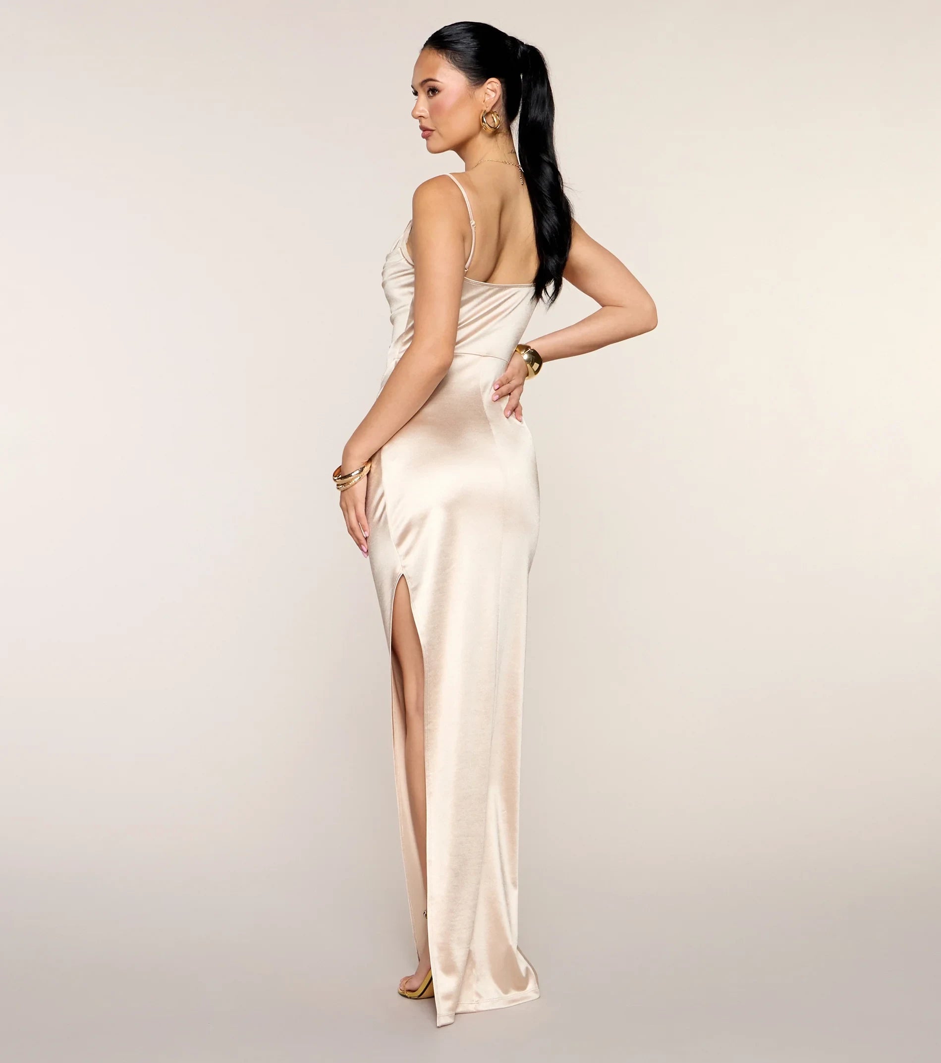 Elegant Cowl Neck Sleeveless Column Slit Lustrous Gold Floor-Length Prom Dress Women's Gown
