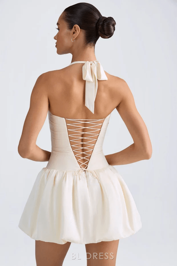 Elegant Fitted Halter Sleeveless Ruched Bodice Ivory Short Homecoming Dresses Women's Gown