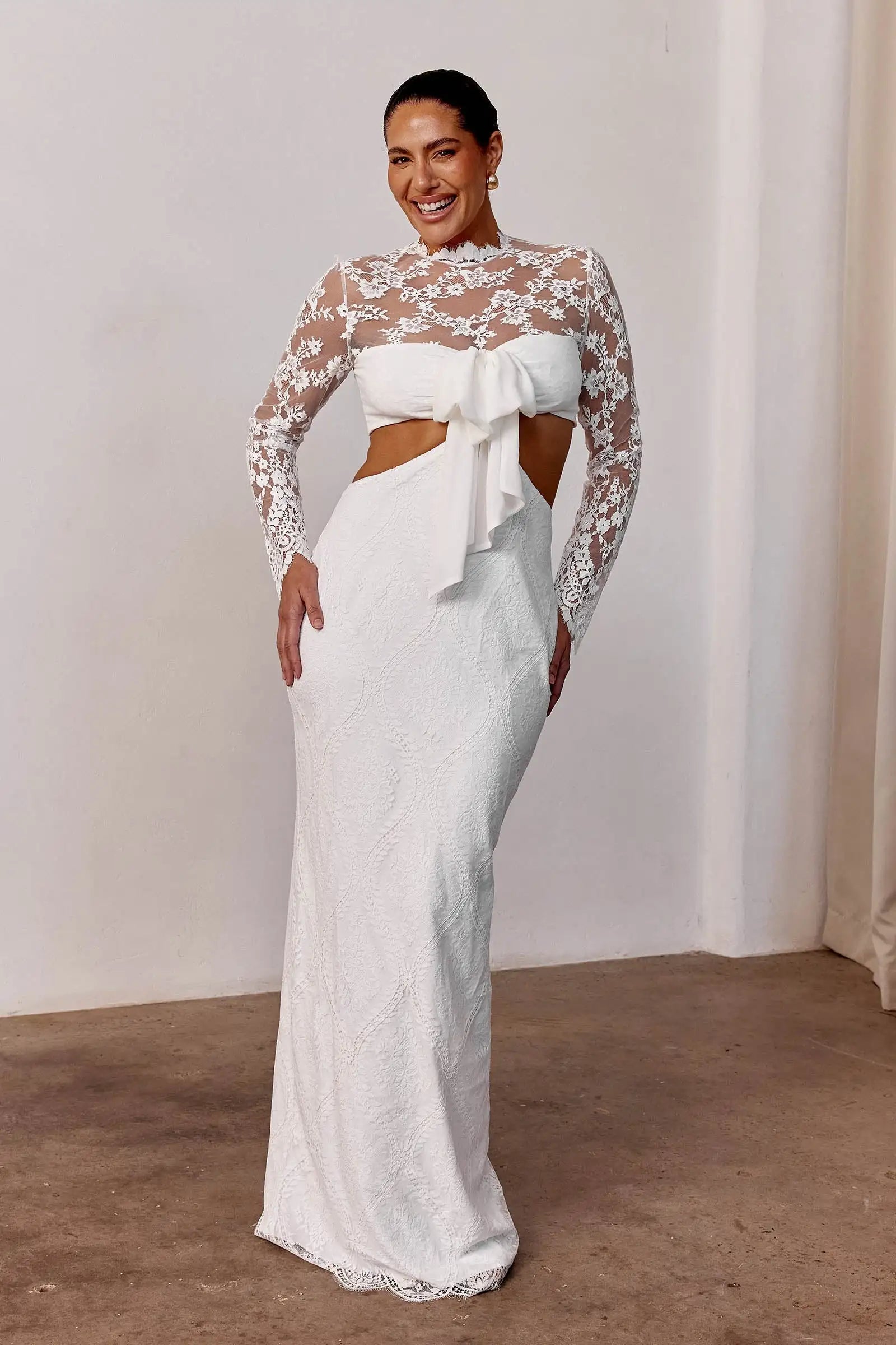 Elegant Mermaid High Neck Long Sleeve Lace Bow White Floor-Length Wedding Dress
