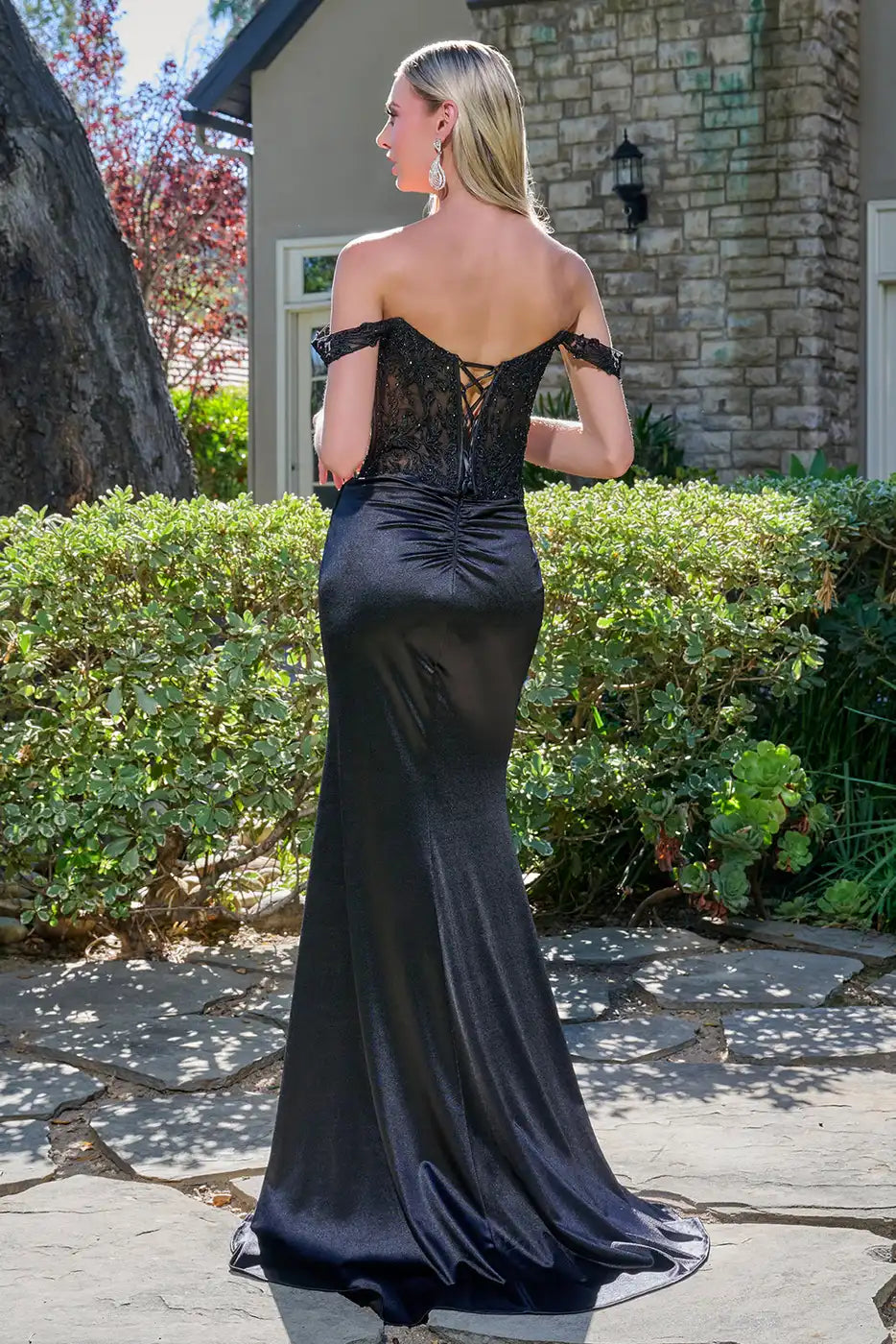 Elegant Mermaid Off-Shoulder Beaded High-Slit Black Floor-Length Prom Dresses Women's Gown