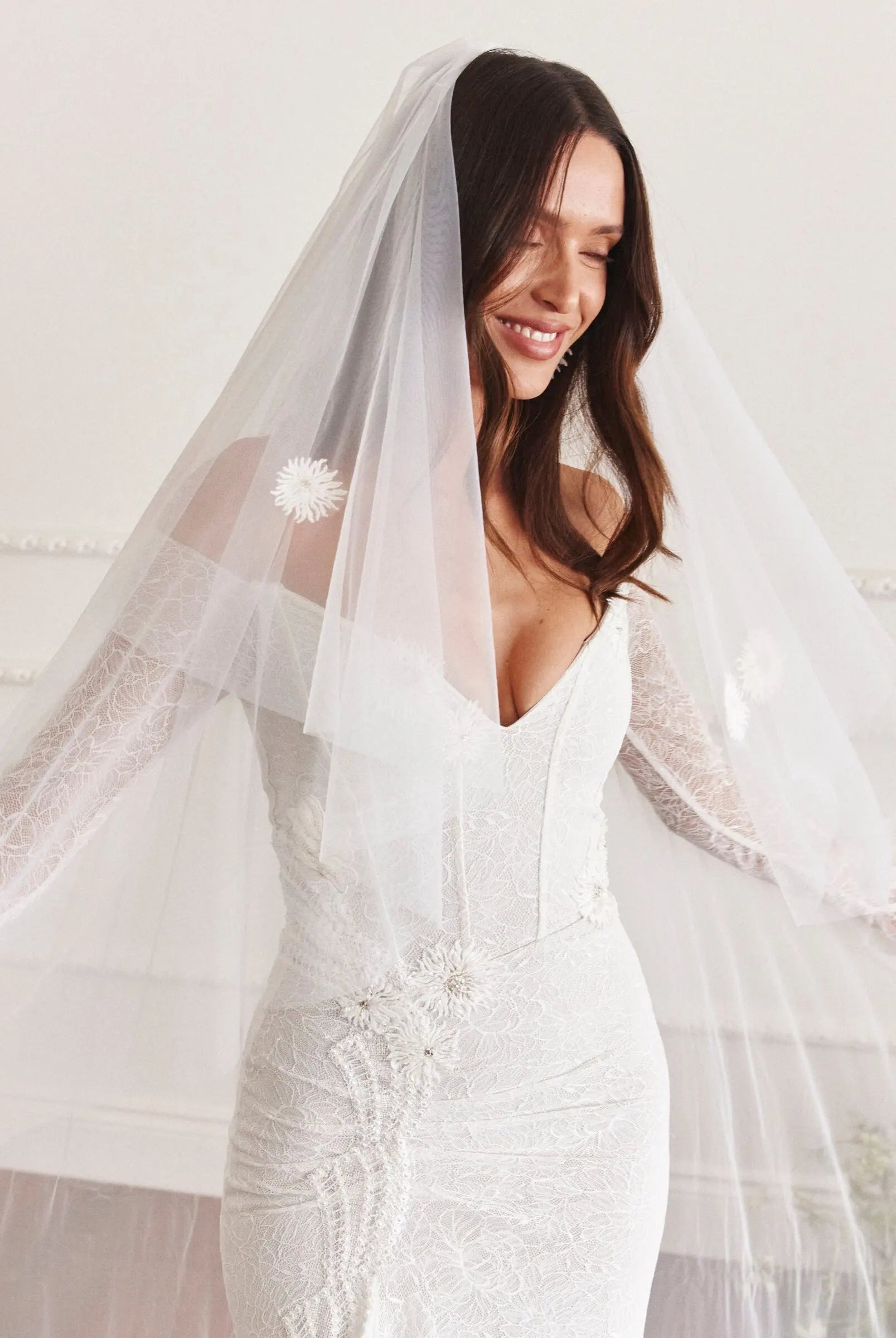 Elegant Mermaid Off-Shoulder Long Sleeve Romantic Ivory Floor-Length Wedding Dresses Bridal Gown