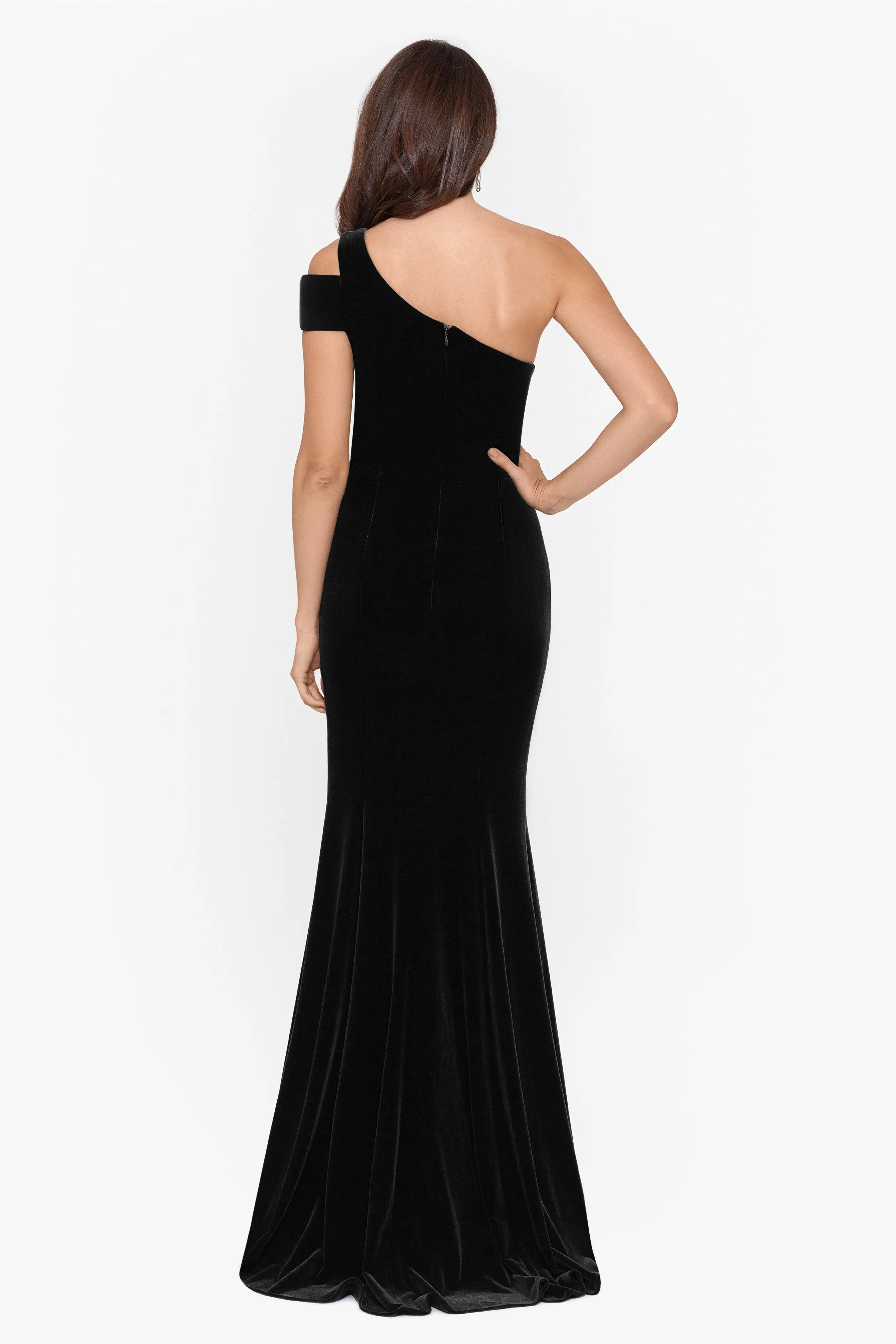 Elegant Mermaid One-Shoulder Sleeveless Glamorous Chic Black Floor-Length Prom Dresses for Women Formal