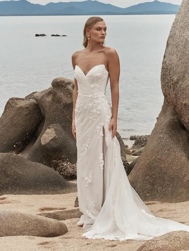 Elegant Mermaid Sweetheart Long Sleeves Floral Applique Slit Ivory Wedding Gown