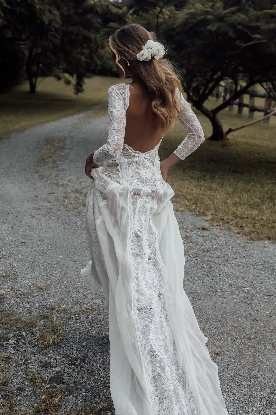Elegant Sheath Bateau Long Sleeve Lace Open Back Ivory Floor-Length Wedding Gown
