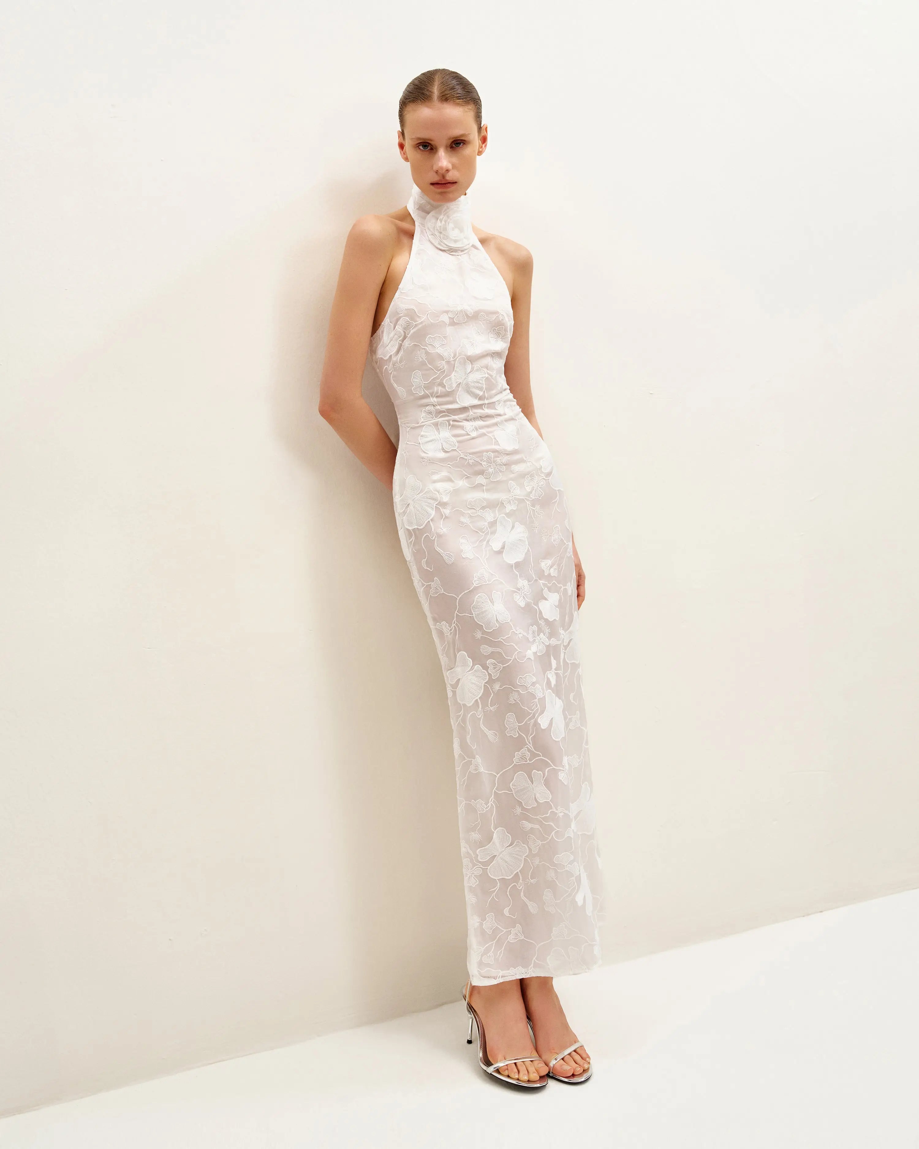 Elegant Sheath Halter Sleeveless Floral Applique White Floor-Length Prom Dress Women's Gown