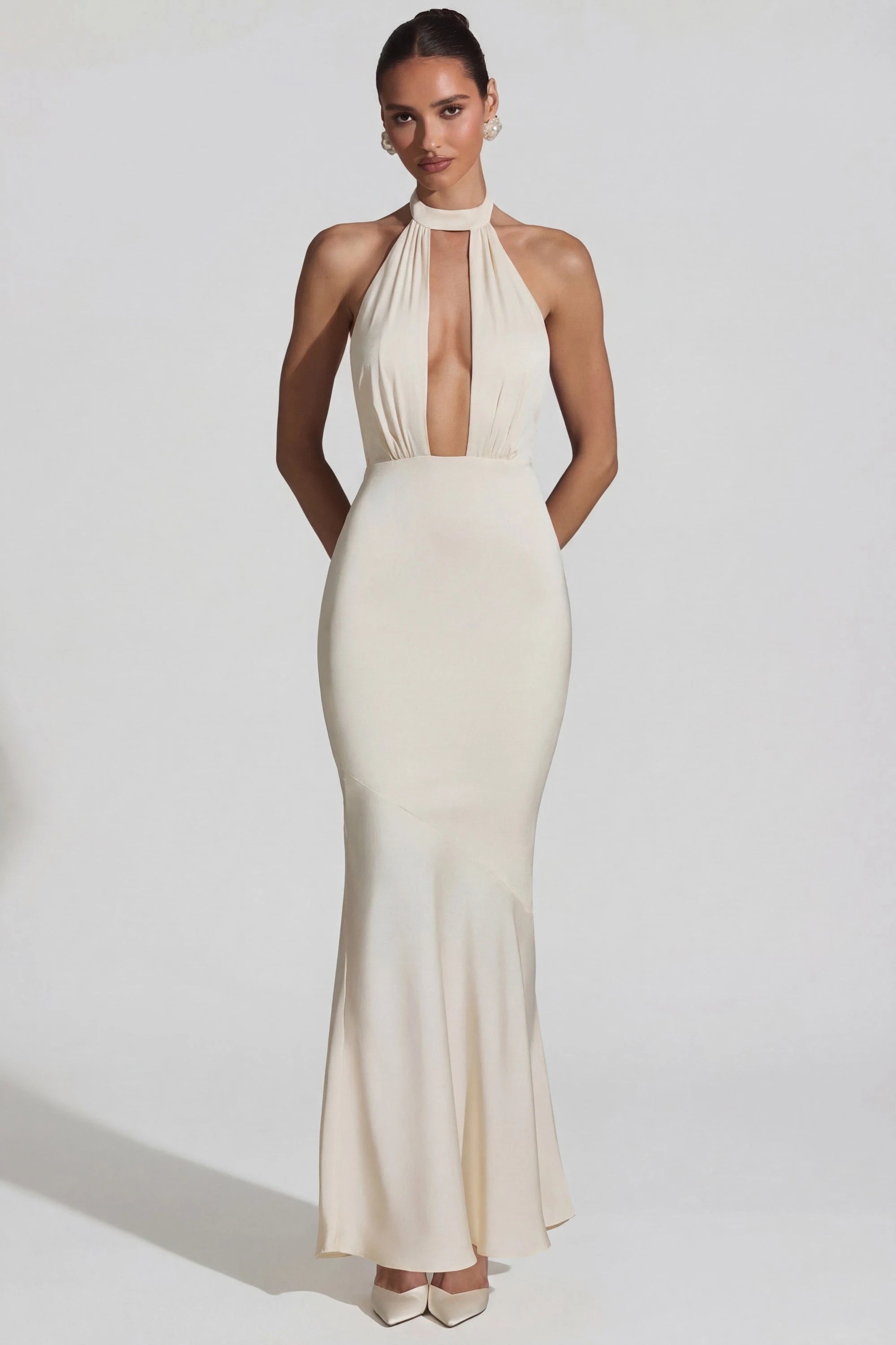 Elegant Sheath Halter Sleeveless Modern Chic Ivory Floor-Length Prom Dresses for Women